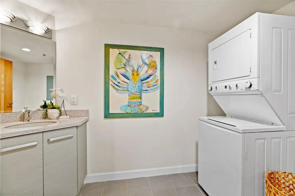 550 Seagaze Drive UNIT 29, Oceanside, CA, 92054