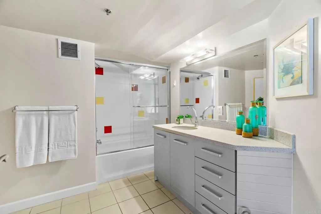 550 Seagaze Drive UNIT 29, Oceanside, CA, 92054