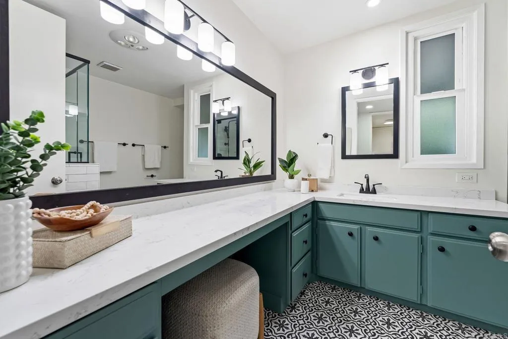 https://cdn.realtyfeed.com/cdn/127/306664536/254461224eb707ac7256fca1e0a99eef.webp