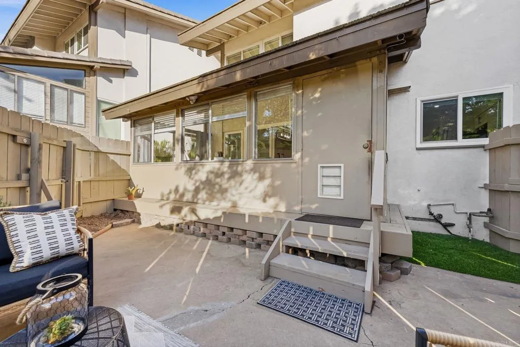 https://cdn.realtyfeed.com/cdn/127/306664536/27a93acaf87cb5ad0560b0bfbec12b66.webp