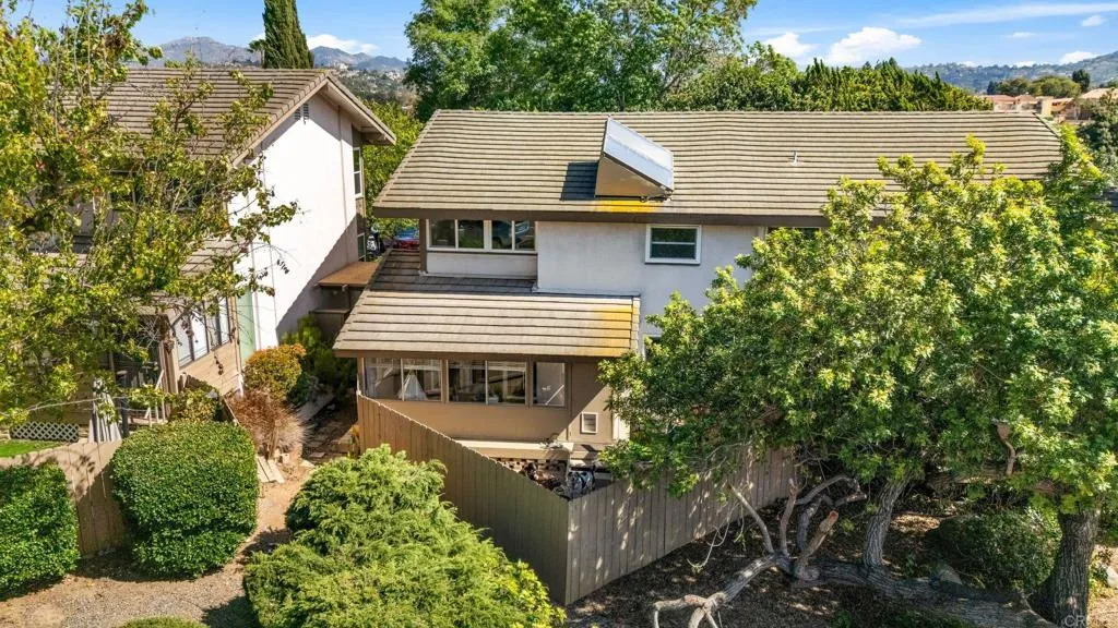 https://cdn.realtyfeed.com/cdn/127/306664536/3eda089fdc04c31322314b4edb8c5627.webp