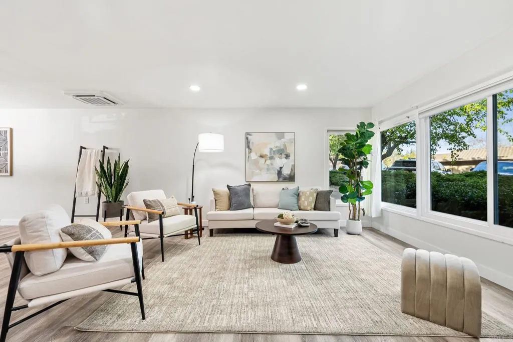 https://cdn.realtyfeed.com/cdn/127/306664536/587c225b5248a990dd14b429093e78b8.webp