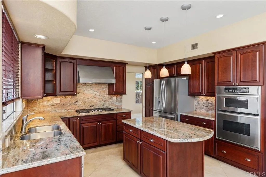 https://cdn.realtyfeed.com/cdn/127/306664542/19a535ef30195440f3eaeb21b1929946.webp