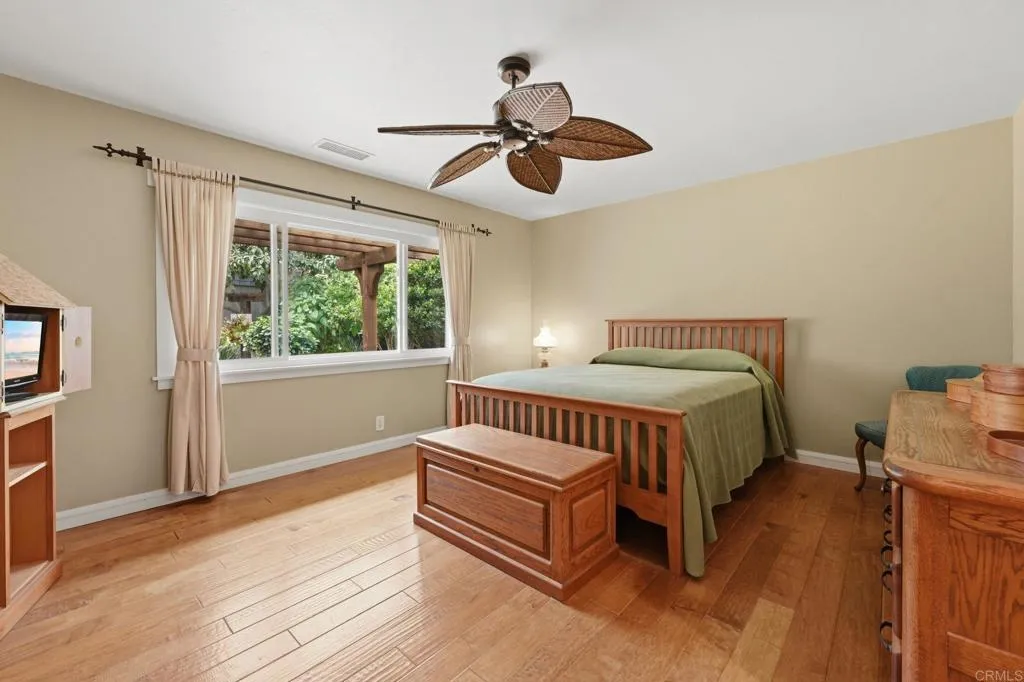 https://cdn.realtyfeed.com/cdn/127/306664596/37a68d89566c69049bd1e73d1b8567d9.webp