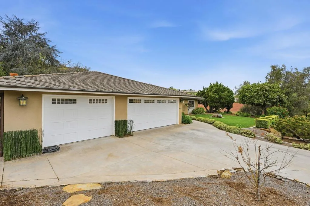 https://cdn.realtyfeed.com/cdn/127/306664596/4d473296871b4f54bd32579aba971014.webp