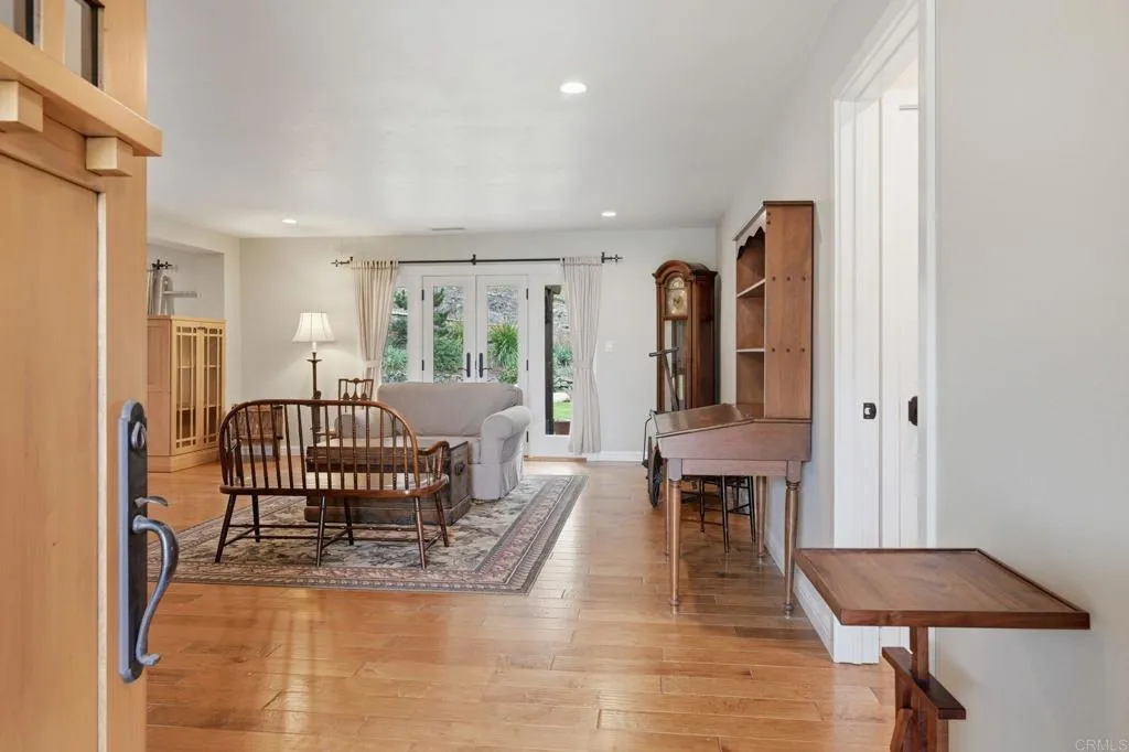 https://cdn.realtyfeed.com/cdn/127/306664596/4e3750706555d0a1332d67c0b1a92237.webp