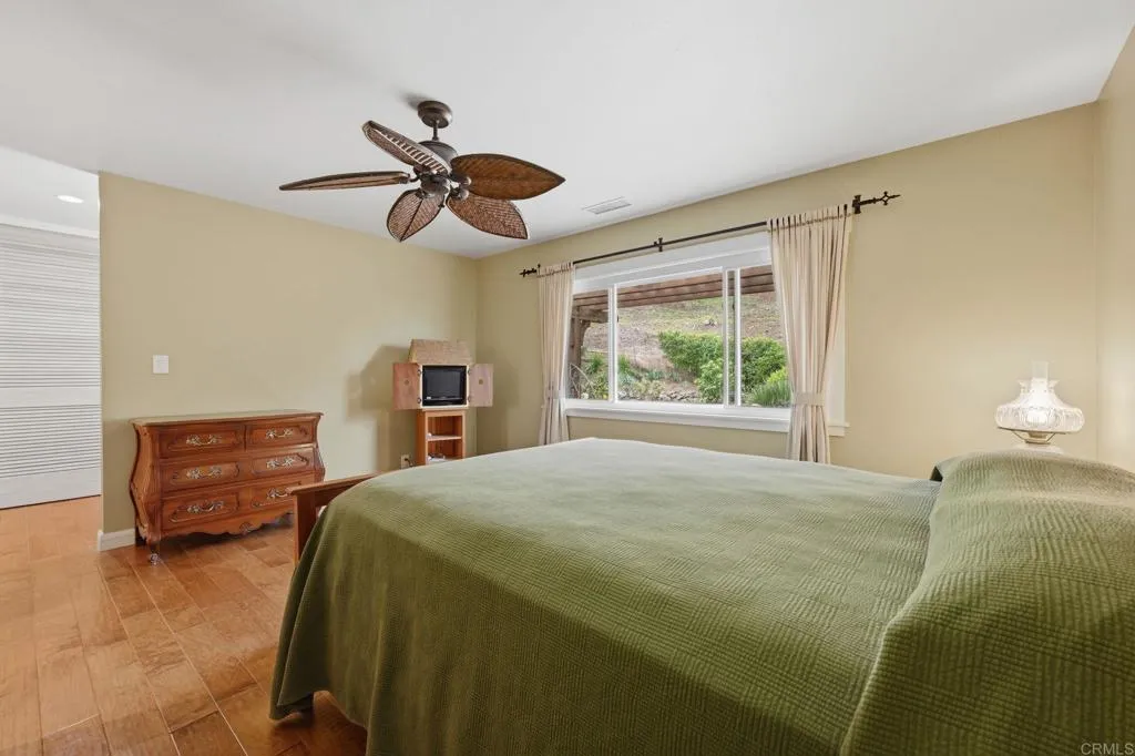 https://cdn.realtyfeed.com/cdn/127/306664596/79a742615c9ccbad678c68d164f807a5.webp