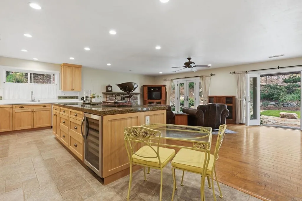 https://cdn.realtyfeed.com/cdn/127/306664596/bab8e12664abd74f46bc996e1a1f301b.webp
