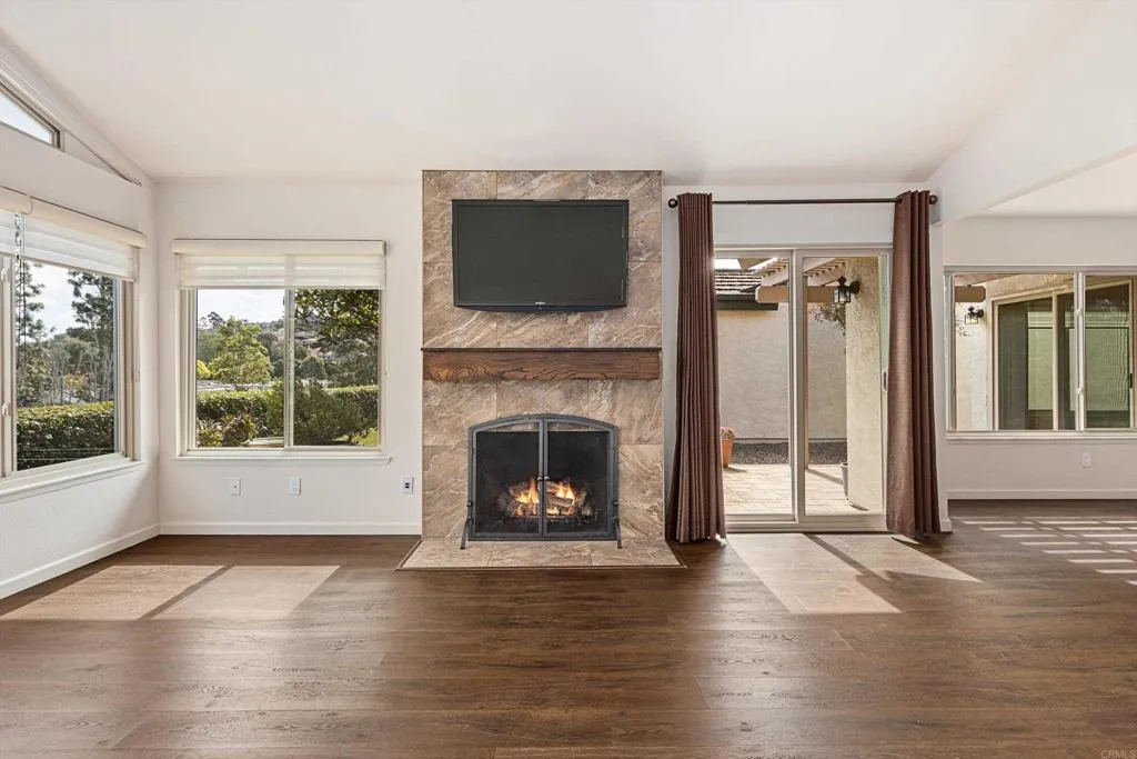 https://cdn.realtyfeed.com/cdn/127/306664619/59fd8f91175a8411972fa14c8ff12aa3.webp