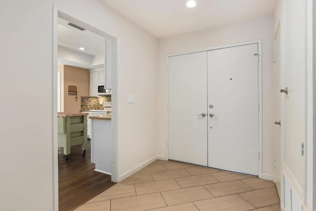 https://cdn.realtyfeed.com/cdn/127/306664619/764bb9b4b68093542c1fd1fe13ec3e58.webp