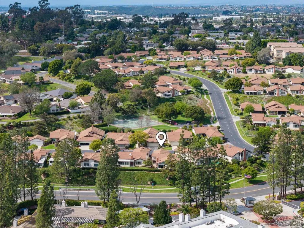 https://cdn.realtyfeed.com/cdn/127/306664619/7a4ea24bfa8012eb70108009996a45dc.webp