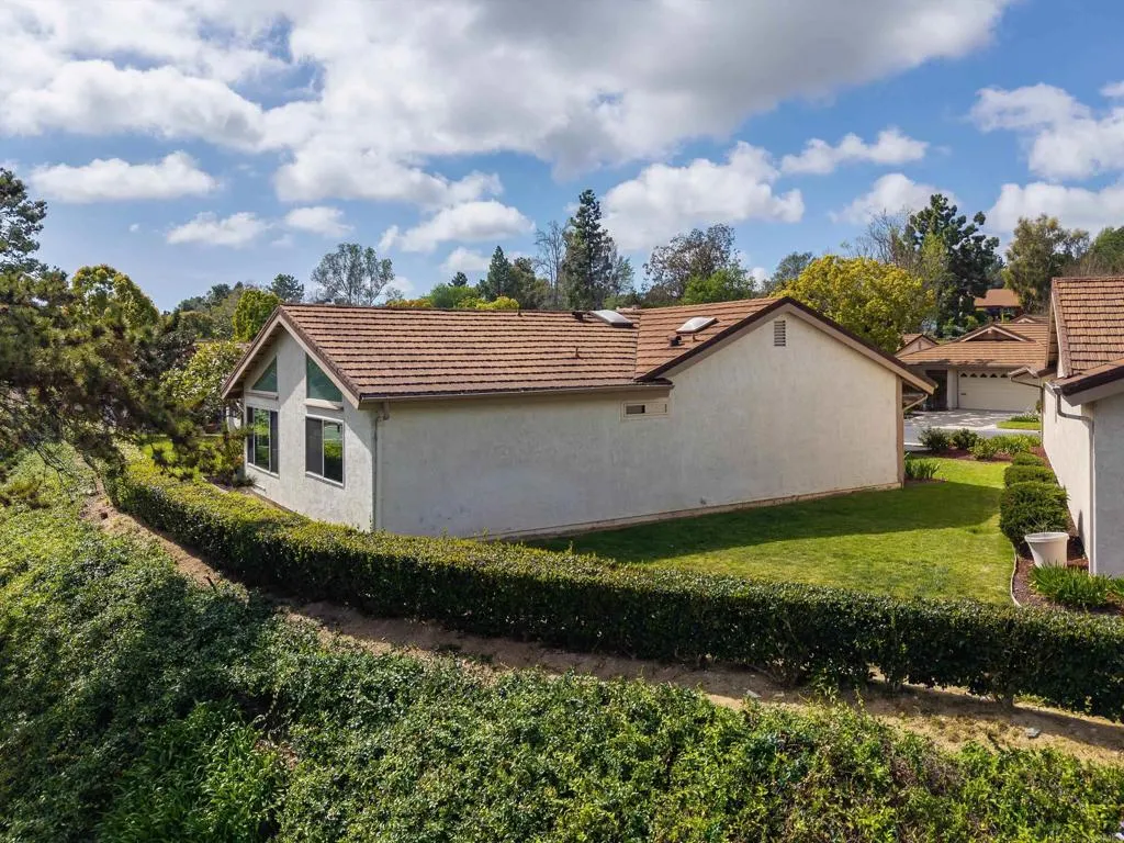 https://cdn.realtyfeed.com/cdn/127/306664619/8c0e3427efd028936e9a51f4b3dc2395.webp
