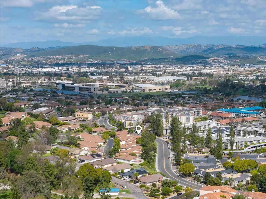 https://cdn.realtyfeed.com/cdn/127/306664619/b0cb2a8e4ff3997283d850b6ecfa6451.webp