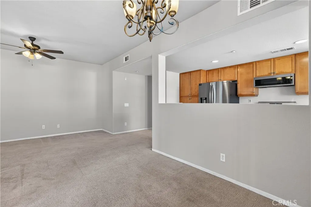 https://cdn.realtyfeed.com/cdn/127/306664705/6a07b5058a5d88428b814fdcd8313f60.webp