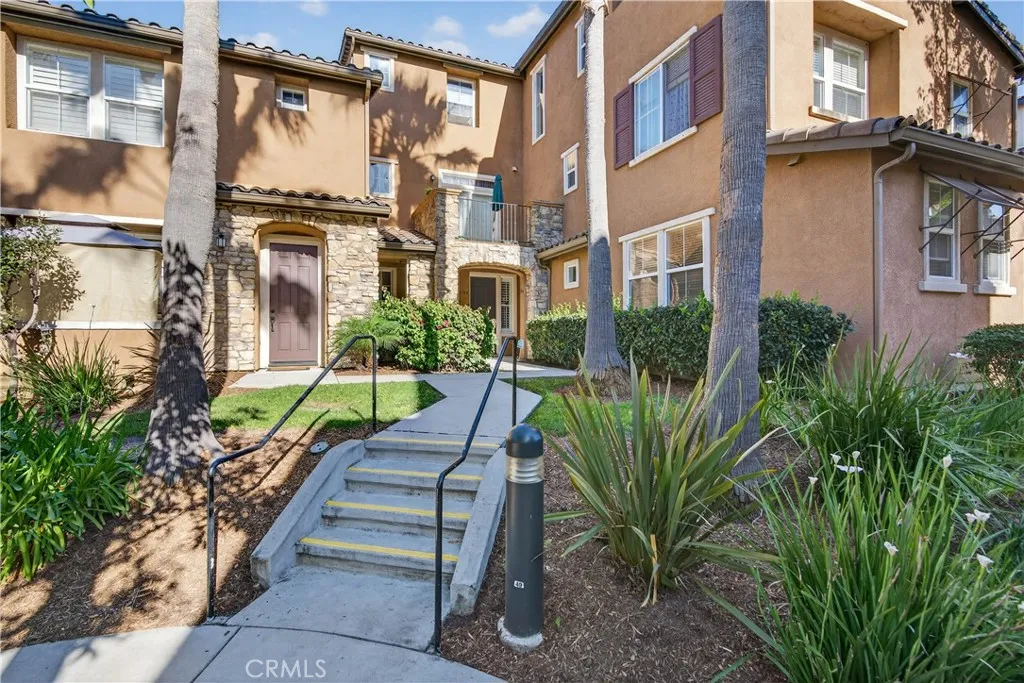 https://cdn.realtyfeed.com/cdn/127/306664705/f00bd899e4c622ea686b181f84abfa8f.webp