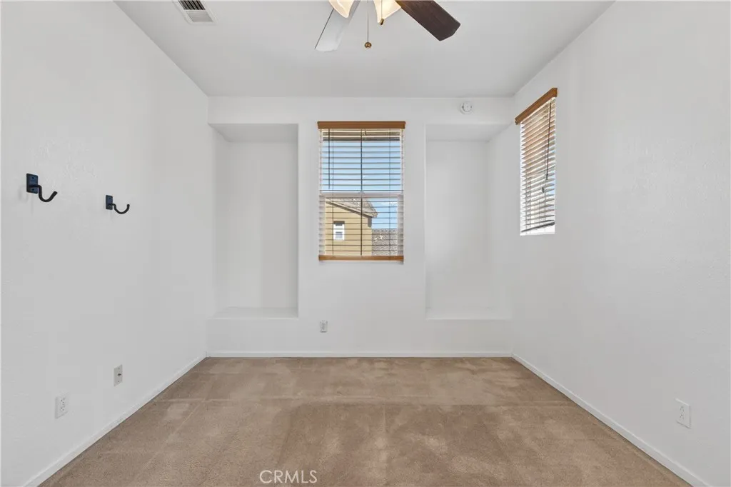 https://cdn.realtyfeed.com/cdn/127/306664705/fde3c44b8971e09c1886ae4c6dad7c3e.webp