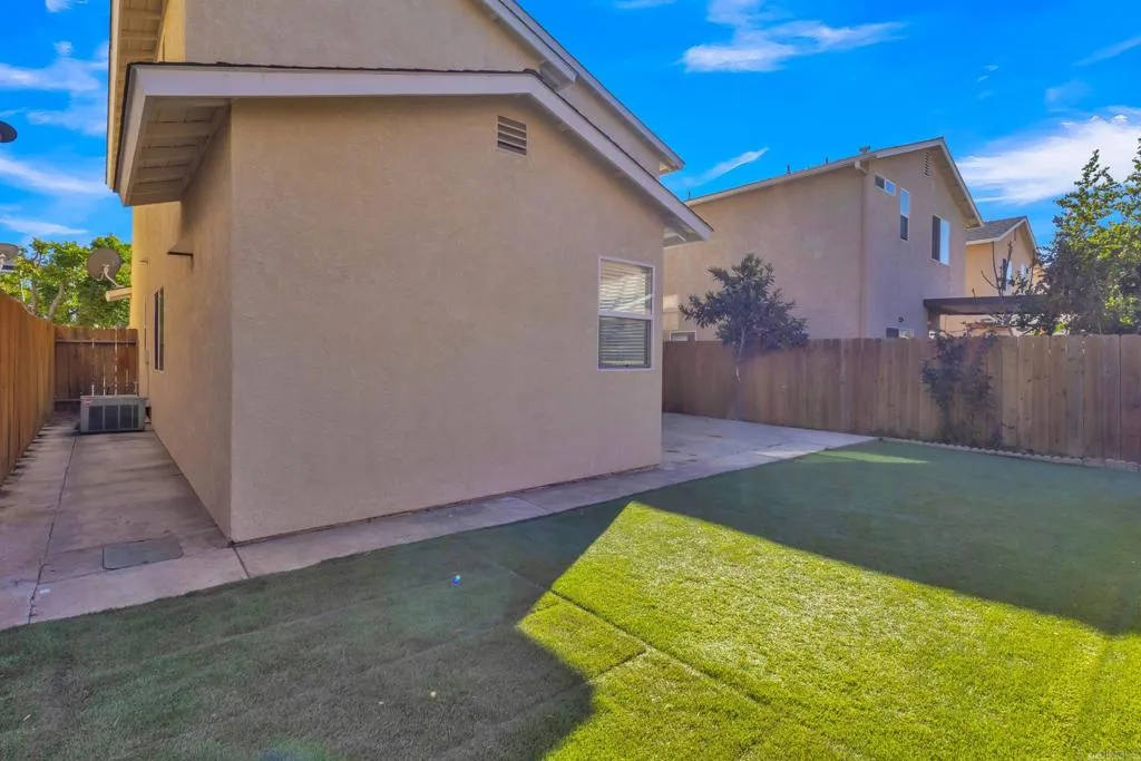 https://cdn.realtyfeed.com/cdn/127/306664713/2b4ebc1711f611979682d13feec81953.webp