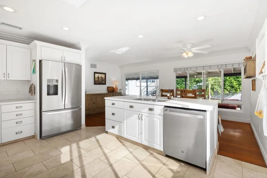https://cdn.realtyfeed.com/cdn/127/306664776/0ba0b07b81e4f00315008267e8ff927b.webp