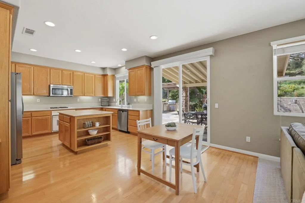 https://cdn.realtyfeed.com/cdn/127/306664934/407166a3b92128308df6730b5248cb08.webp