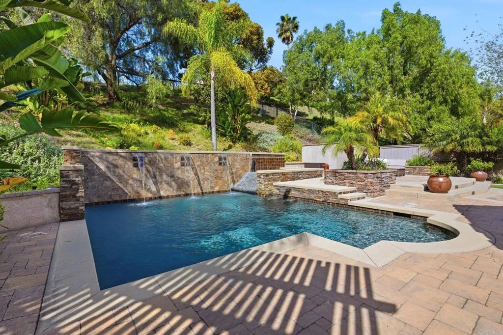 https://cdn.realtyfeed.com/cdn/127/306664934/83545473fe53df2b1492f872bec1f451.webp