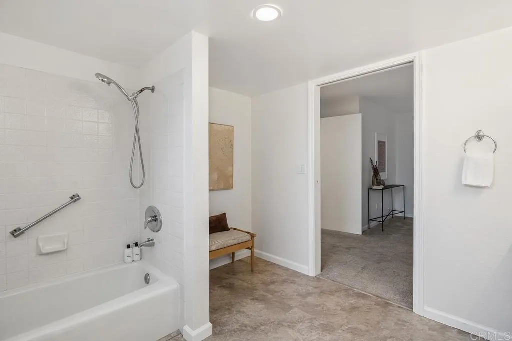 https://cdn.realtyfeed.com/cdn/127/306664949/6d48c4847651b5e9468946e1c4427abd.webp