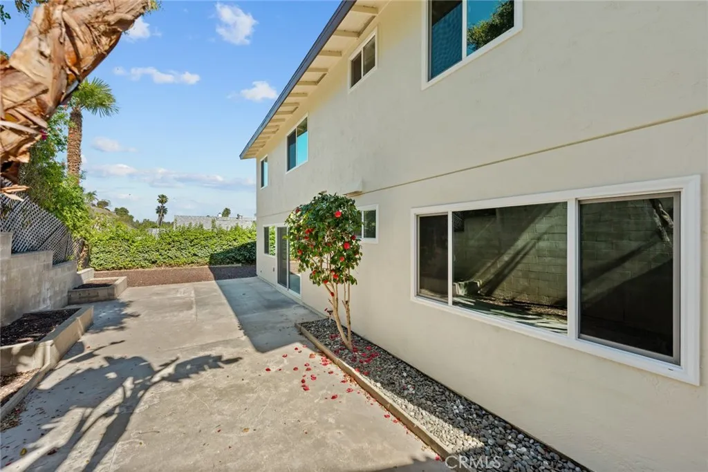 https://cdn.realtyfeed.com/cdn/127/306664992/6cf52cb12c38e4f45a0012350eba5dcd.webp
