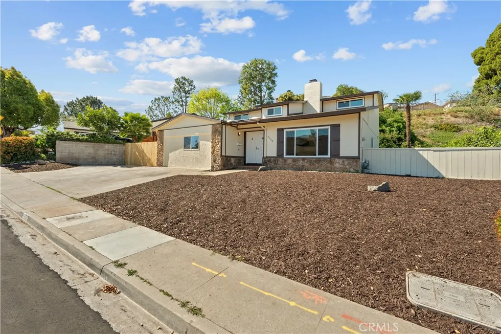 https://cdn.realtyfeed.com/cdn/127/306664992/8876a95a79ddc78245fbd4c9b4bf7dda.webp