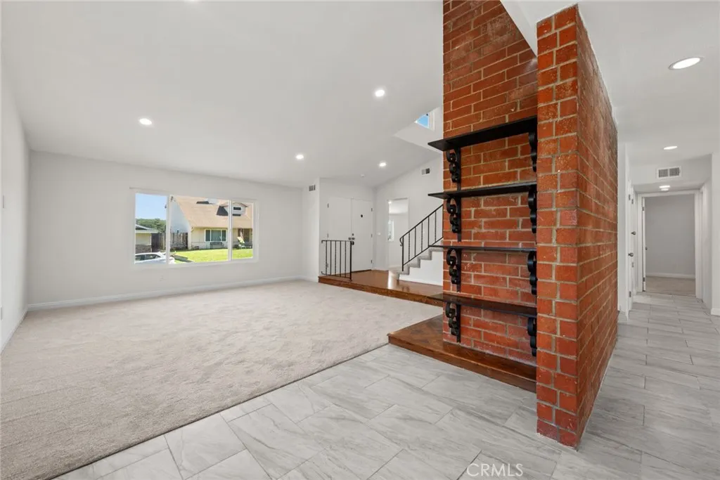 https://cdn.realtyfeed.com/cdn/127/306664992/927b24da3eab0b5be4a7e351b9206d23.webp