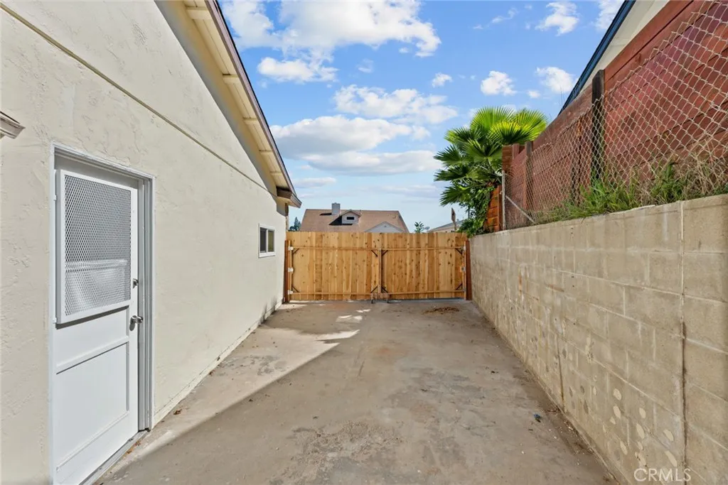 https://cdn.realtyfeed.com/cdn/127/306664992/abddaaaf8025cef35705a0014cef40e9.webp