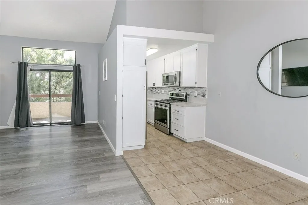 28031 Sarabande Lane Unit 128, Canyon Country, CA 91387 - Photo 5 of 26, Canyon Country, CA