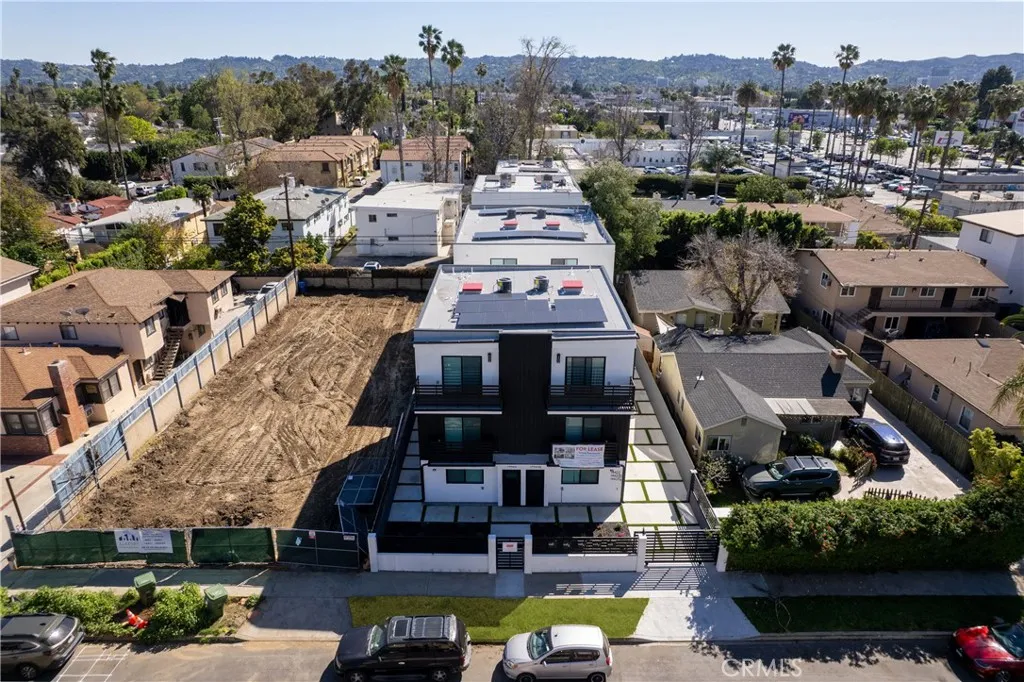 Van Nuys, CA 91401