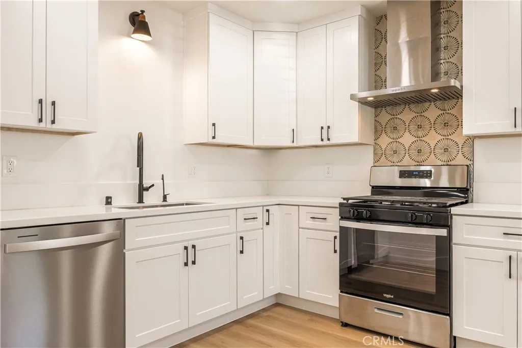 https://cdn.realtyfeed.com/cdn/127/306665162/02cfe46aa84a57e0f408a10d70bc0a15.webp