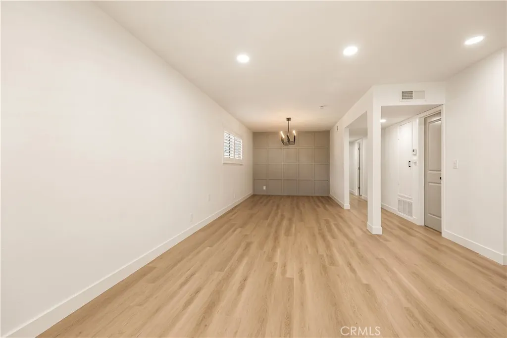 https://cdn.realtyfeed.com/cdn/127/306665162/5192a0ec289770c4659bb98d81515b82.webp