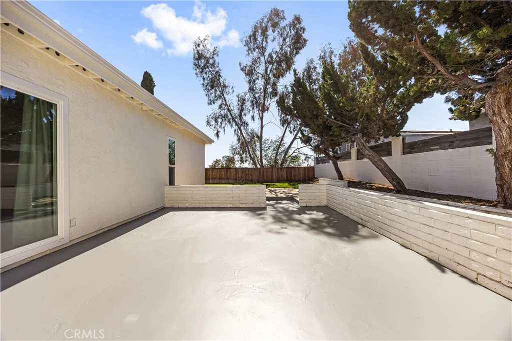 https://cdn.realtyfeed.com/cdn/127/306665162/b14f110dc4eab4f8c77f2673d3fcc64a.webp