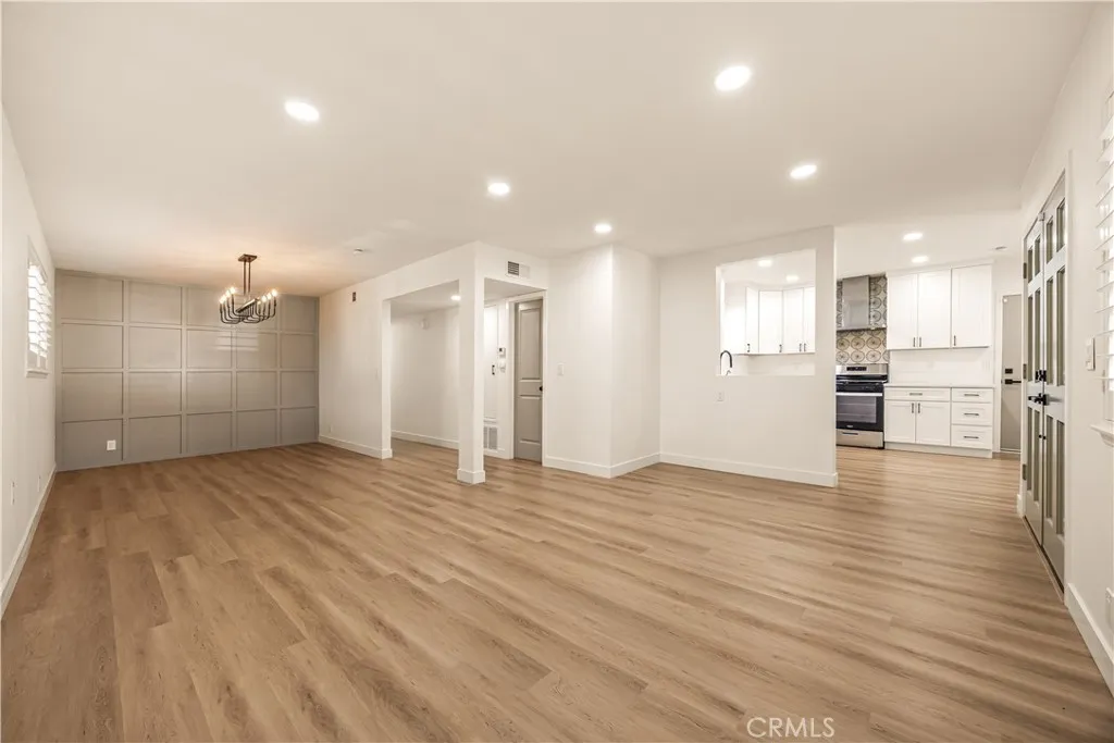 https://cdn.realtyfeed.com/cdn/127/306665162/c985f808bba91fc8715eb324ed008378.webp