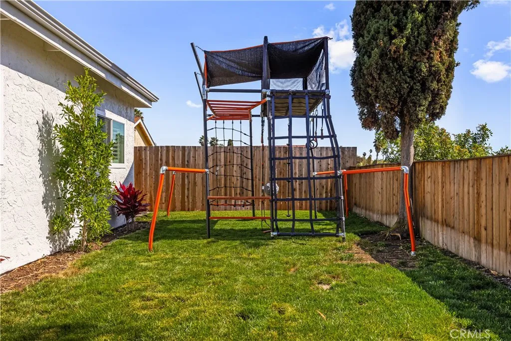 https://cdn.realtyfeed.com/cdn/127/306665162/d139705af7385775dd32a9aae80e62df.webp