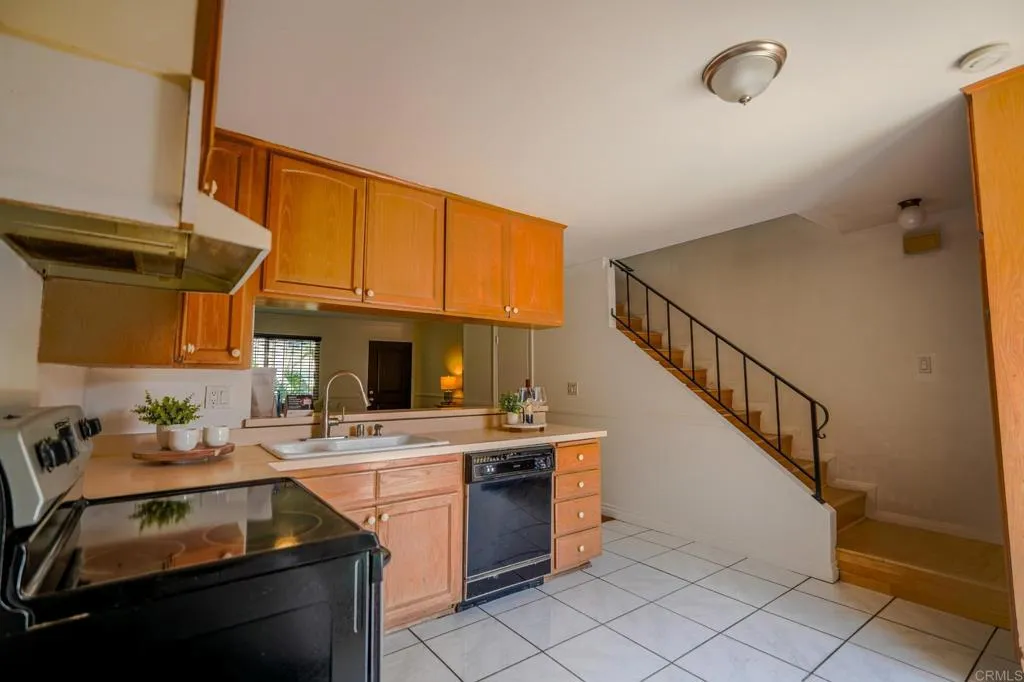 https://cdn.realtyfeed.com/cdn/127/306665173/683e7585566bab0dd8529b967d1cec05.webp