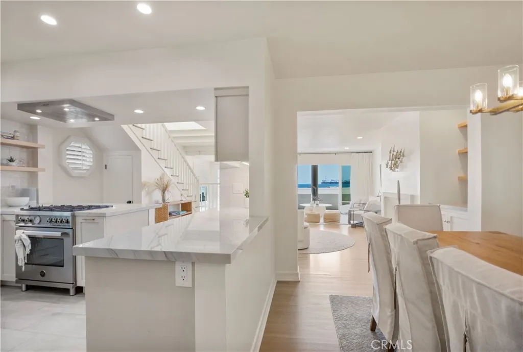5537 Seaside Walk, Long Beach, CA, 90803