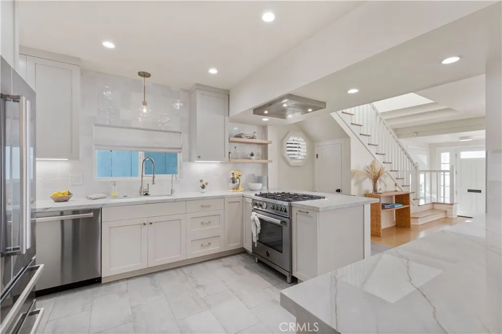 5537 Seaside Walk, Long Beach, CA, 90803