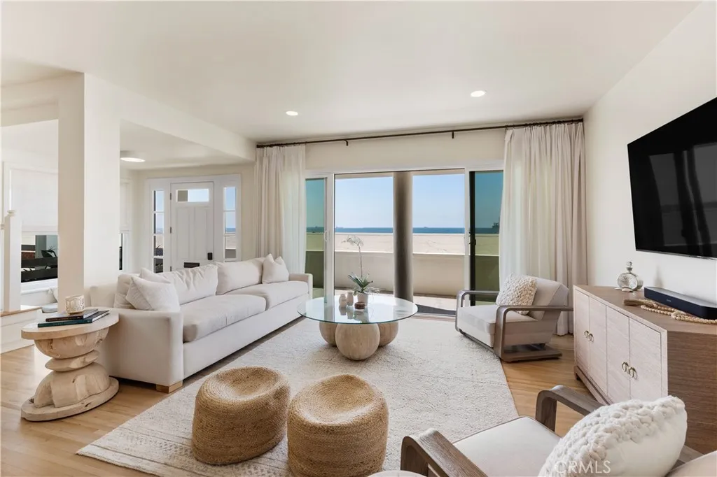 5537 Seaside Walk, Long Beach, CA, 90803