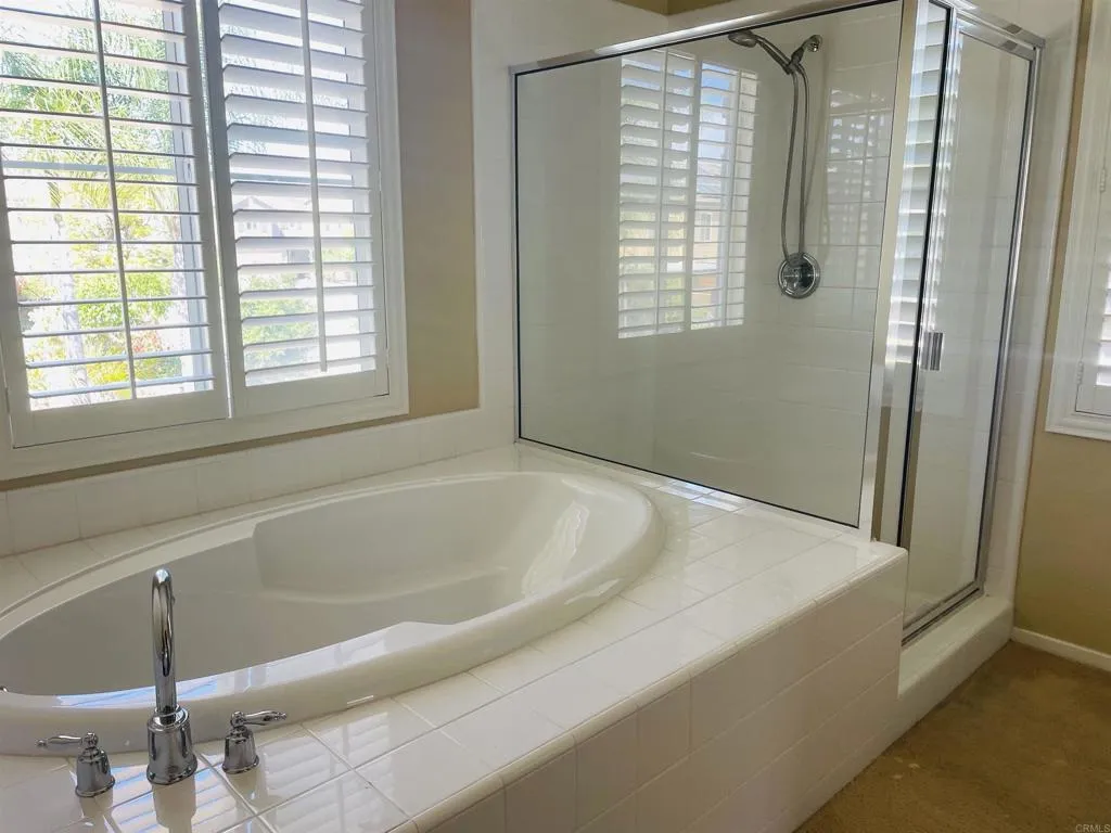 https://cdn.realtyfeed.com/cdn/127/306665238/5d7b1f57c8dfcc58540b8ed88cb0047c.webp
