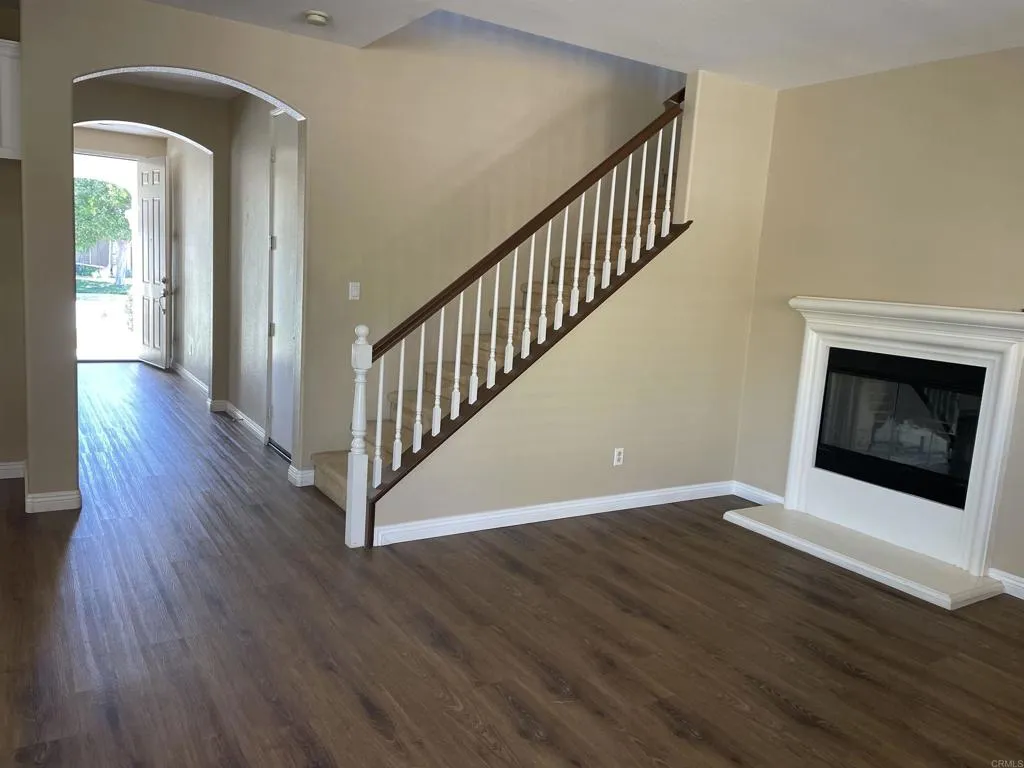 https://cdn.realtyfeed.com/cdn/127/306665238/974f933204d60c8875245834153d8c29.webp