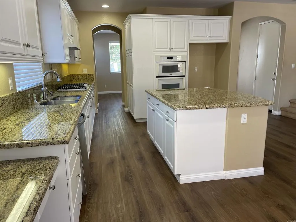 https://cdn.realtyfeed.com/cdn/127/306665238/fd560ecf6e64d40377529123eaa4315b.webp