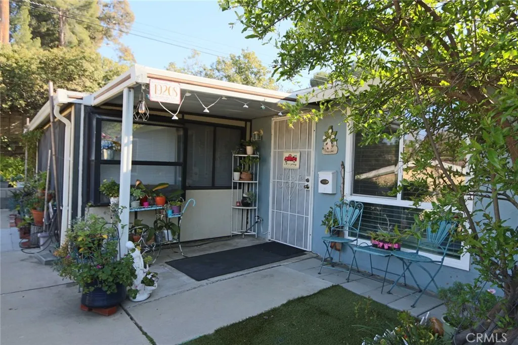 19208 Avenue Of The Oaks J