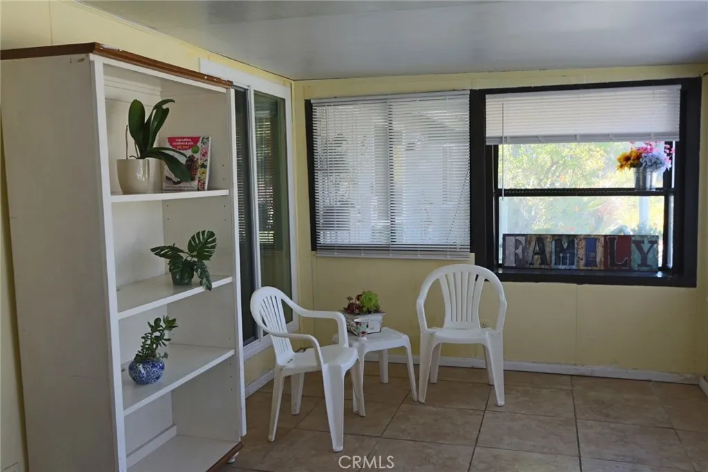 19208 Avenue Of The Oaks Unit J, Newhall, CA 91321 - Photo 3 of 69, Newhall, CA