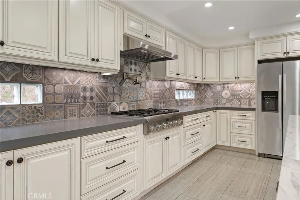 Mission Viejo, CA, 92692