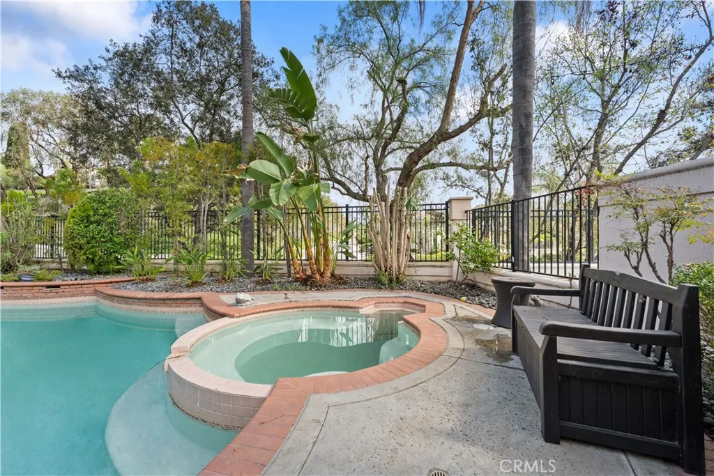 Mission Viejo, CA, 92692