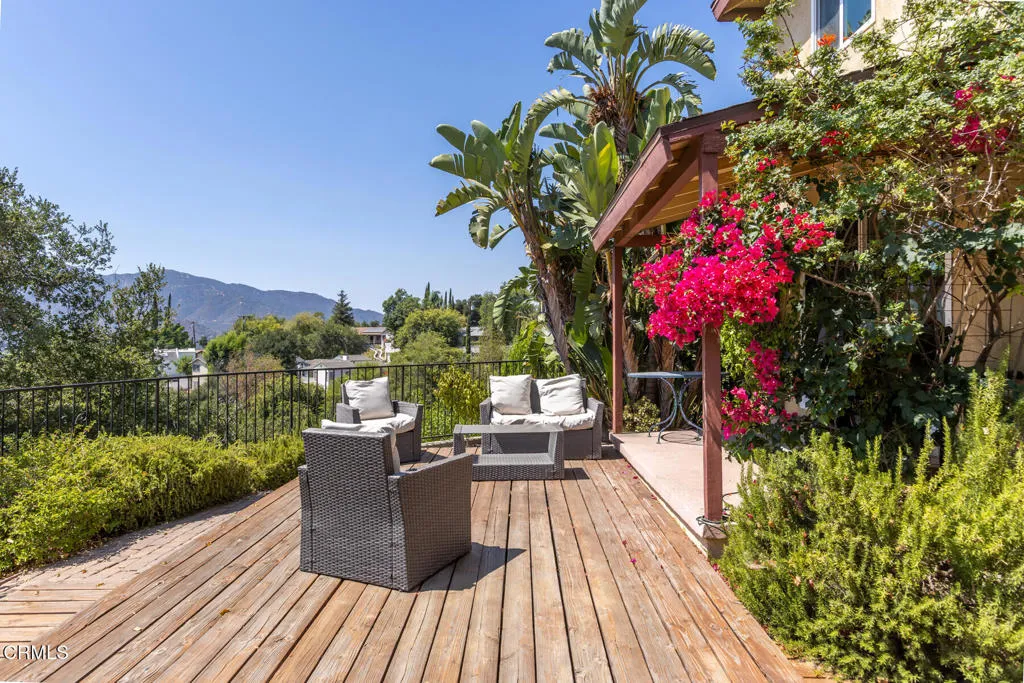 La Canada Flintridge, CA 91011