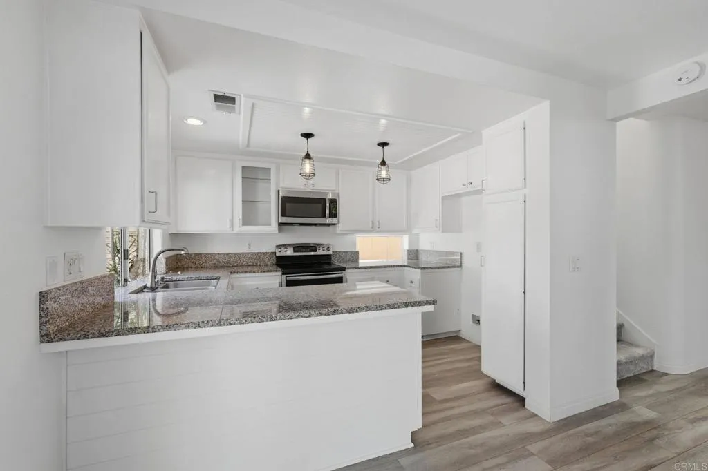 https://cdn.realtyfeed.com/cdn/127/306665297/30fd351d5ab4471468ebae1014c2bd78.webp