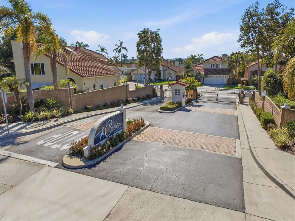 https://cdn.realtyfeed.com/cdn/127/306665297/7fa5ada7f8ac414e6e3e0537cabc27e9.webp